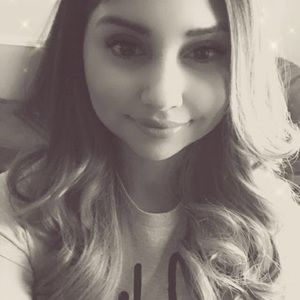 Meet your Posher, Jazmin